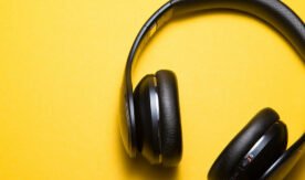 Embrace Unbounded Freedom with Wireless Headphones